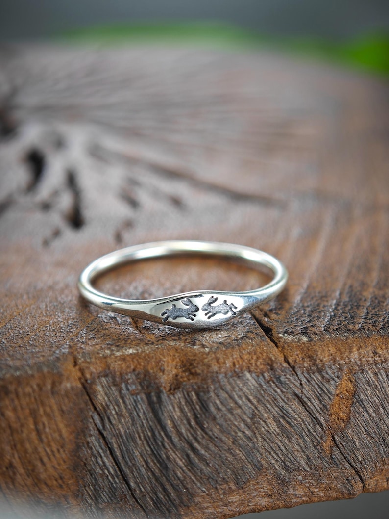 Silver Kiss Rabbits Ring, Liten Kanin Ring bild 3