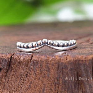Silver Chevron Ring