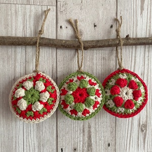 CROCHET PATTERN ‘Bobbly Baubles Christmas tree decoration US Terms (English only)