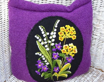 Handmade with Vintage Embroidery Picture Keyflower Violet