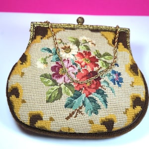 noble vintage Petit Point bag with flowers and brass clasp