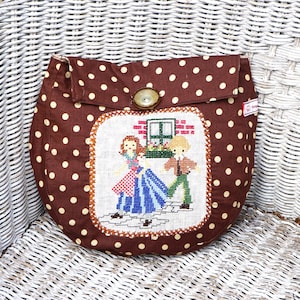 cute belt bag with Petit Point embroidery playing children on polka dots