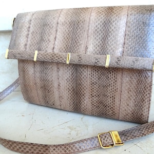 Borsa in pelle vintage effetto pelle di serpente grigio chiaro