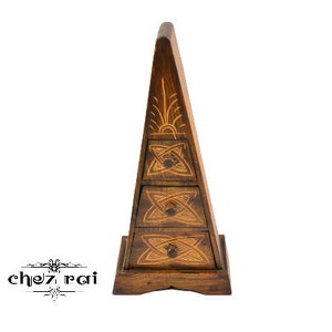 Vintage Wooden Carved Desktop Pyramid Chest Of Drawers Cabinet Drawer 4 Drawers Unit Storage Living Room Deorative c 1980-1990&#39;s / Chez Rai