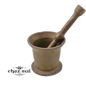 Vintage Heavy Brass Mortar And Pestle Mortier Et Pilon Apothecary Herb Spice Herb Mixing Grinder Pharmacy Medical Grinding Tool / Chez Rai