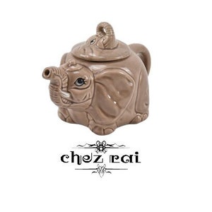 Vintage Ceramic Elephant Teapot Cute Elephant Lid Tea Pot Serving Elephant Lover Gift Idea Room Kitchen Shelf Display / Chez Rai