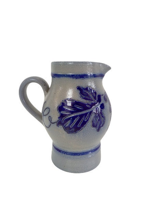 Millésime Français Petit Pichet Betschdorf Ferme de Poterie d'alsace Gris Sel Glacé Céramique Cobalt