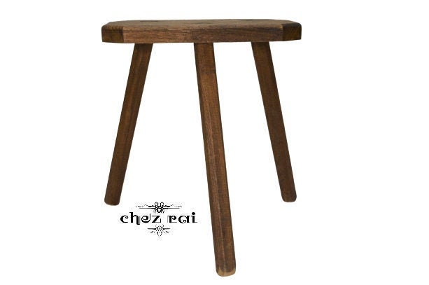 Français Vintage Hardwood Rectangular Three Legged Stool Seat Chair Plant Stand Farmhouse Rustic Cou