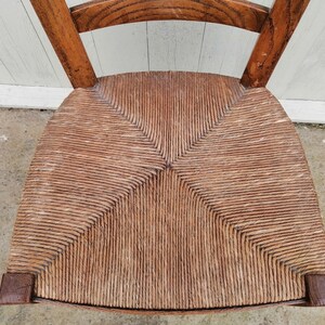 Vintage French Oak Hardwood Chair Rush Seat Framhouse Rustic Country Cottage Lodge Dinning Table Kitchen Chair Conservatory / Chez Rai image 3