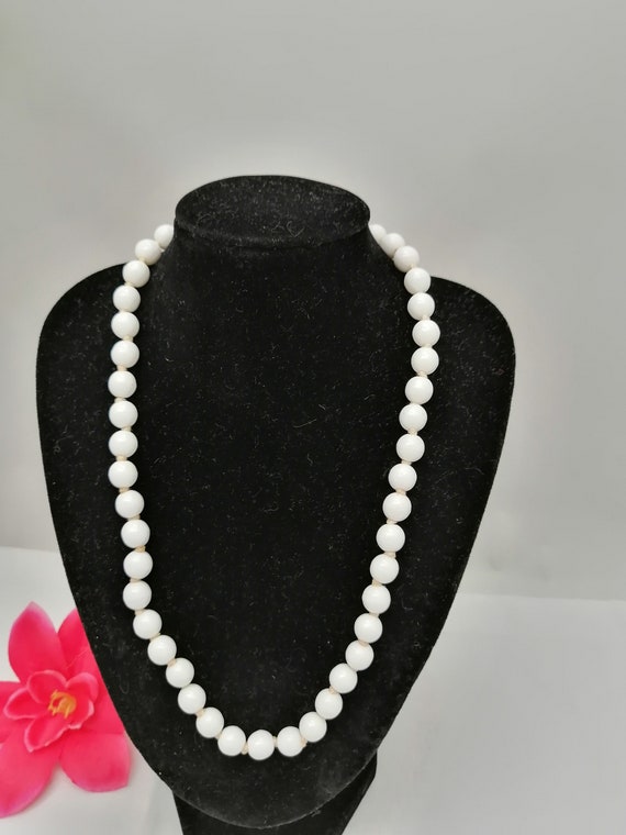 Vintage 1960's White Ceramics Necklace A Single Strand Of Pure White Ceramic Beads With Push In Button Clasp Great Gift For Her / Chez Rai View 5