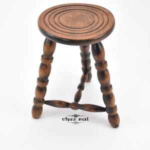 Vintage French 16&quot; Wooden Wood Turned Leg Stool Plant Stand Room Display Stand Wood Tabouret Barn Farmhouse Cootage Wooden Stool / ChezRai