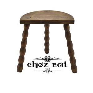 Vintage French 13&quot; Small Wooden Three Bobbin Legged D Stool Plant Stand Cottage Farmhouse Barn Room Display Wood Tabouret / ChezRai