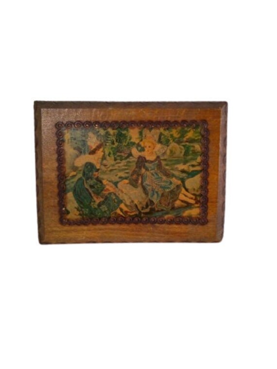 Vintage Français Wall Plaque Hanging Decor Beautiful Settings Calm Peaceful Country Old Fashion Addi