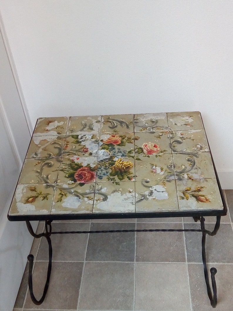 Vintage Wrought Iron Tile Top Table Coffee Table Patio Table Small Room Floral Tile Farmhouse Rustic Decor Heavy Piece Decorative Chez Rai