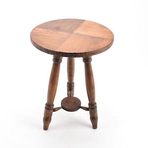 Mesa de centro de madera estilo vintage con diseño de cuartos de galón, mesa auxiliar para sala de estar, mesa de madera estilo granero, mesa pequeña