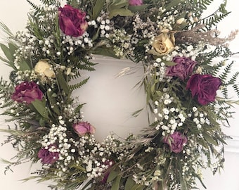 Dried flower wreath, beautifully handmade spring wreath. Everlasting natural and sustainable gift.