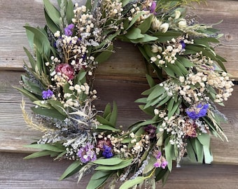 Dried flower spring wreath, beautifully handmade wreath. Everlasting, natural and sustainable gift.