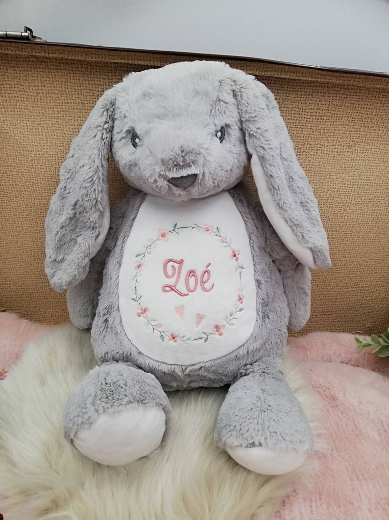 Kuscheltier mit Name, Stofftier Hase, personalisiert, bestickt, Blumen, Kranz, Mädchen, Junge, Taufe, Baby Geschenk, Konfirmation Bild 7