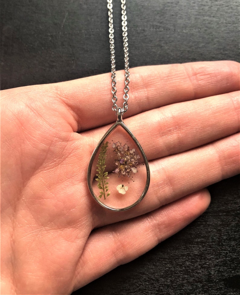 flower jewelry flower resin pendant flower resin jewelry nature necklace flower pendant flower resin necklace gift flower necklace