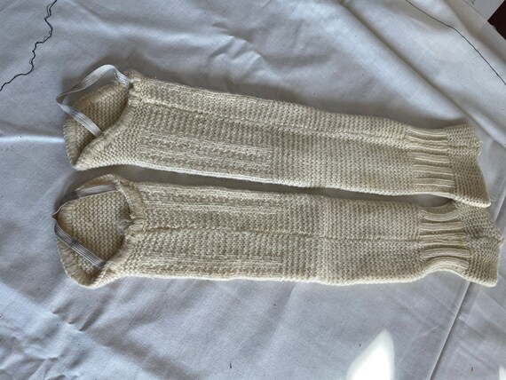 Vintage wool hand knit wristlets - image 3