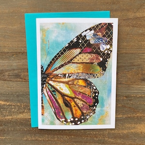 Carte de vœux papillon Blue Skies - Carte de note d’art Boho - Peinture de collage à l’aquarelle - Aile de papillon vintage rétro - Cadeau boisé rustique
