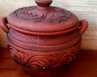 Ceramic clay pots for cooking in the oven