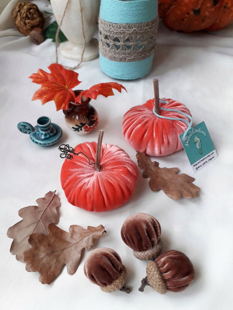 Set of pumpkins. vase set of pumpkins and acorns Halloween decor Orange pumpkins Velvet pumpkin set Fall table decor Fall decor