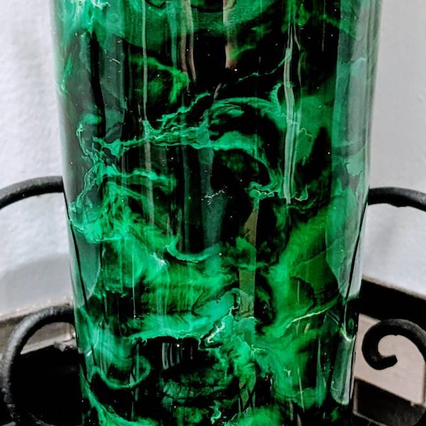 Green Swirl 20 oz Tumbler: Personalized Reusable Cup