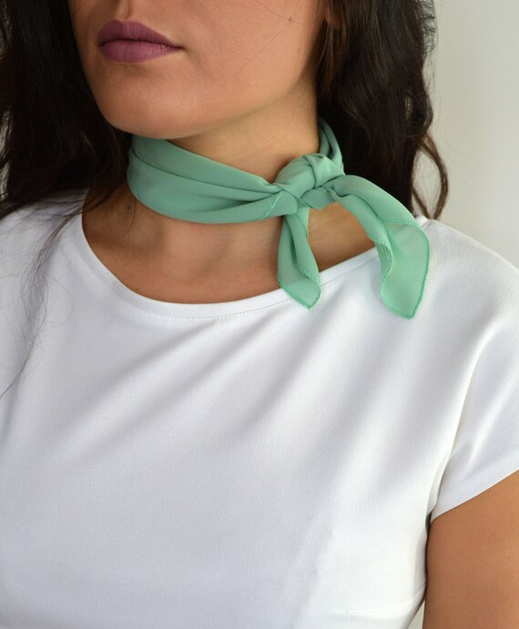 thin neck scarf