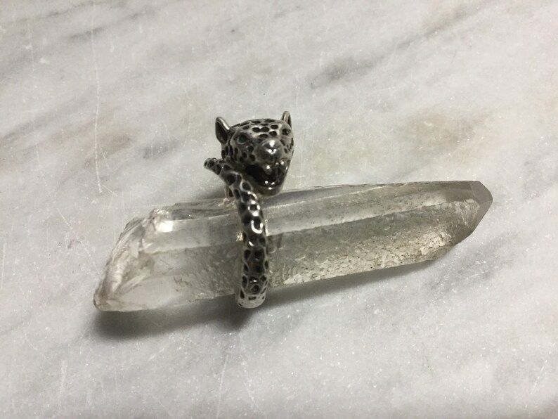 cat Marked on the interior Vintage sterling silver ring of a leopard biting its own tail Size 6.5 Statement ring