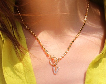 Collier personnalisé avec initiales fines pavées Doré | Collier barre à bascule avec pendentif initiale | Bar Toggle avec initiale de la lettre | Collier en or délicat