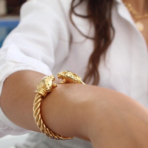 Double lion head bracelet - Etsy 日本