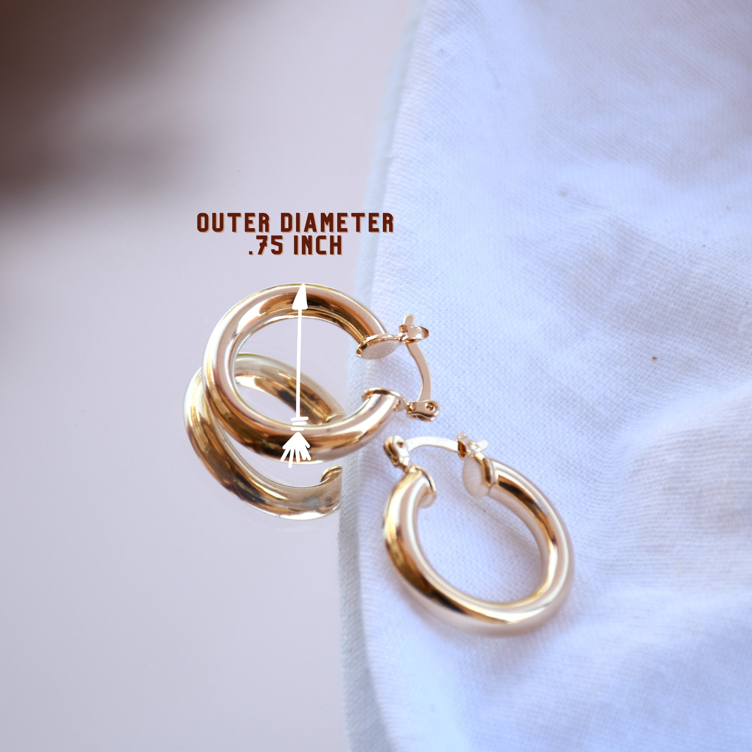 あい　Classic Hoops Thick Small Gold thick-small-hoop-earrings-