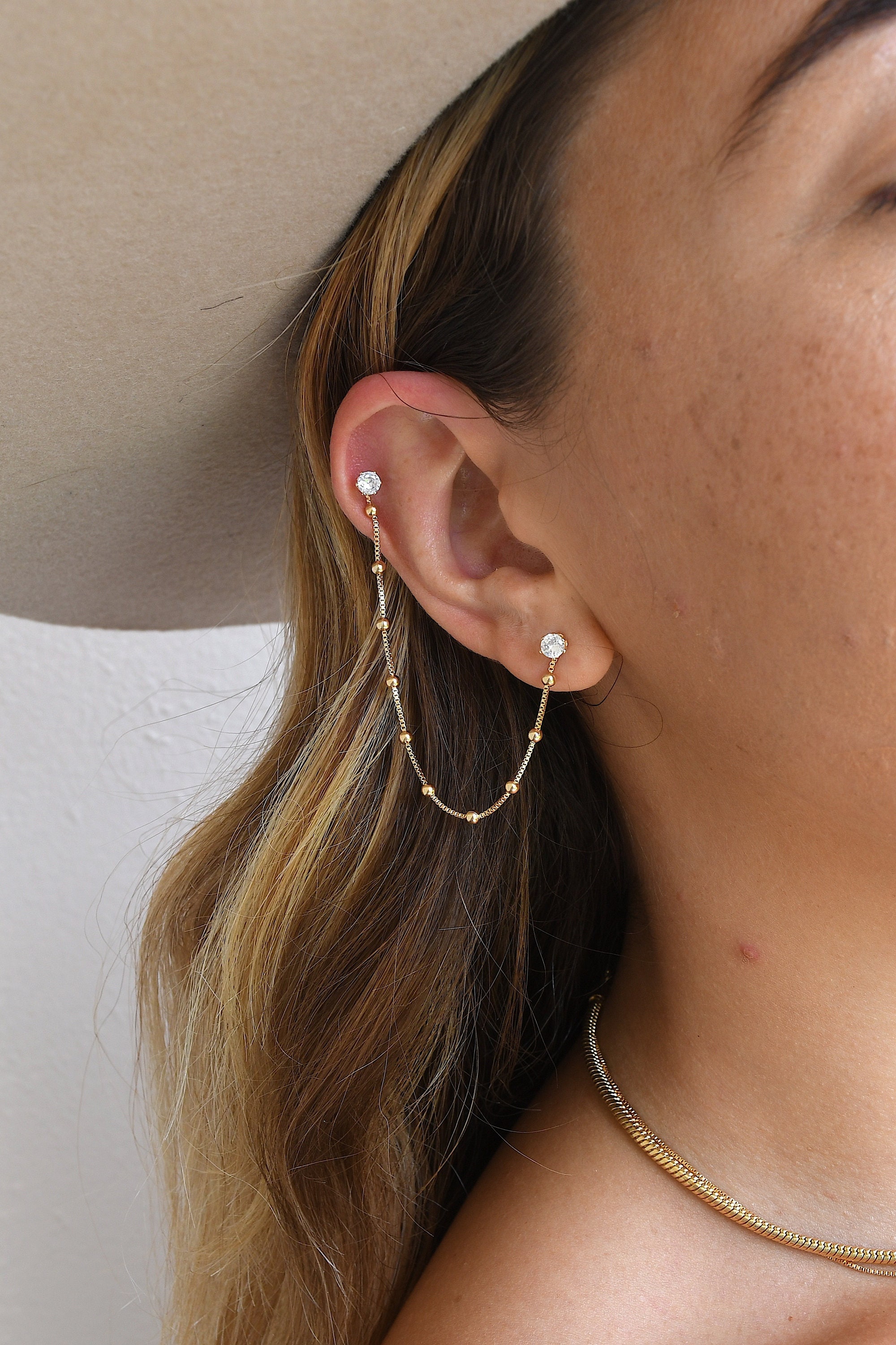 Boucles D'oreilles Doubles Feuilles Pendantes - Métal Doré - Longueur 80 Mm - Neuf Avec étiquettes