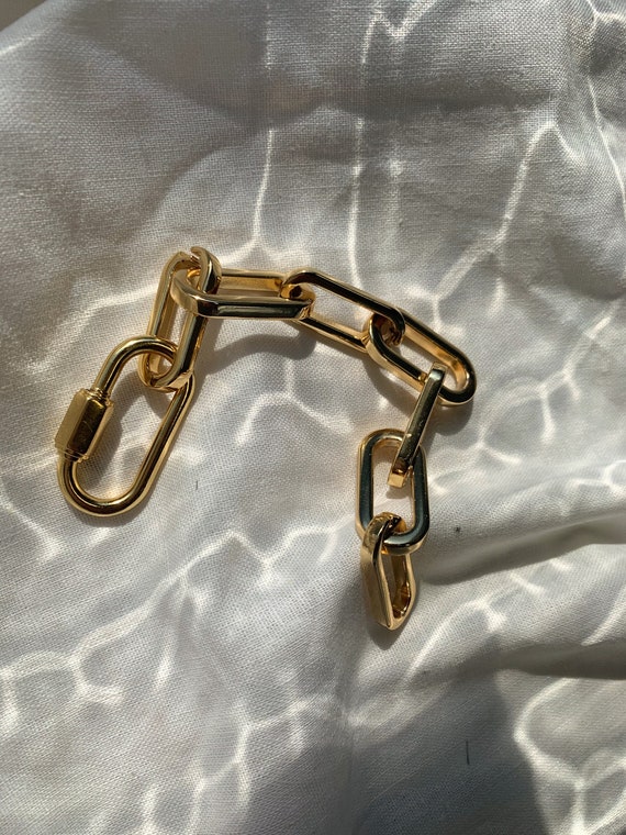 Buy Twister Lock Bracelet Gold Thick Screw Lock Carabiner Online in India 