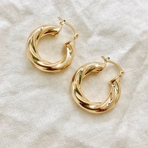 Gold Twisted Hoop Earrings, Dainty Gold Hoop Earrings, Minimal Earrings, Minimalist Hoops, 18k Gold Filled Hoops,