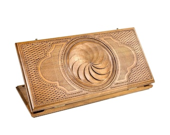Handmade Wooden Backgammon Set – Carved Armenian Eternity Sign