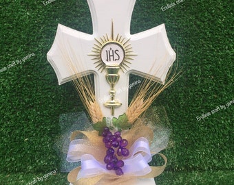 Wood cross Centerpiece First communion set with 6 pieces.