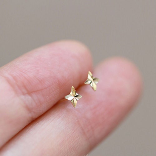 14K REAL Solid Gold Diamond CZ Wild Sunflower Stud Earrings Etsy
