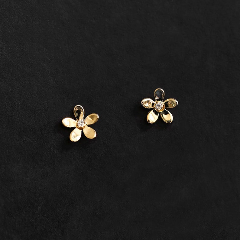 Solid Gold Tiny Flower Dainty Stud Earrings Solid Gold Stud | Etsy