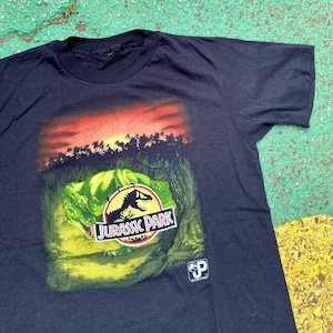 Vintage 1993 Jurassic Park Dinosaur T Rex Sunset 90s Movie Promo Graphic Shirt USA Size XS/S