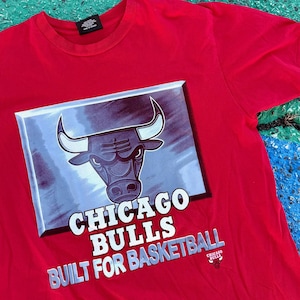 vintage des années 90 Chicago Bulls NBA construit pour le basket-ball graphique chemise taille XL