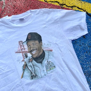 Vintage 1992 Barry Bonds San Francisco Giants MLB Baseball Golden Gate Bridge Art Caricature Graphic Shirt USA Size M/L