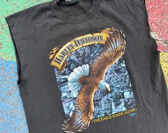 Vintage 1989 Harley Davidson 3D Emblem the Eagle Soars Alone Venice Beach California 80s Motorcycle Biker Graphic Shirt USA Size M/L