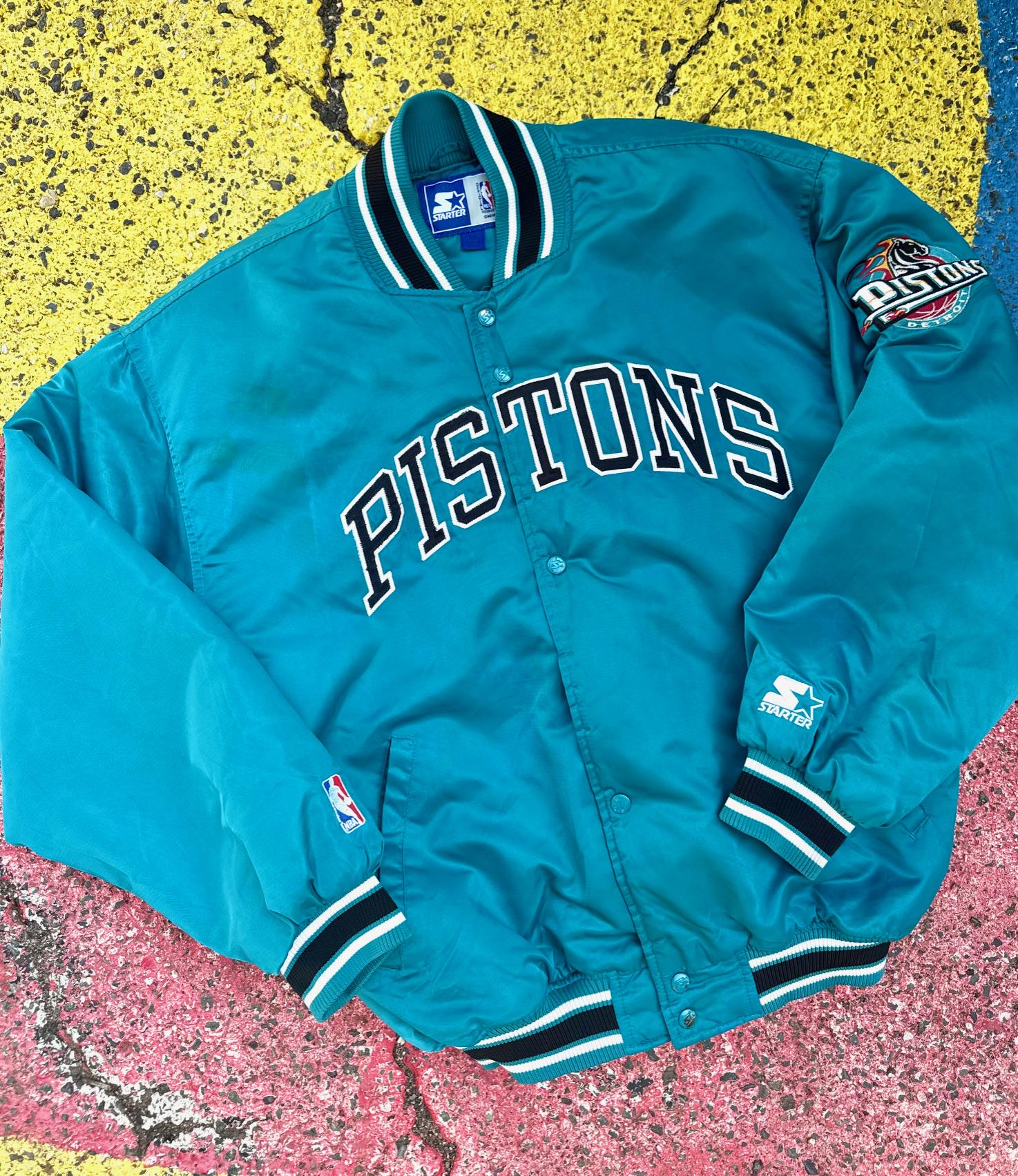 Vintage 90s Detroit Pistons NBA Basketball Grant Hill Throwback