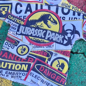 VINTAGE 90s | JURASSIC Park Danger All Over Print Movie T