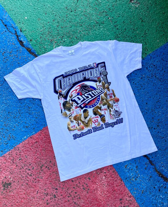 Vintage 2004 Detroit Pistons NBA Finales de Baloncesto Campeones Detroit Bad Boys Estacionamiento Rara Camisa Grafica Tamano XL Etsy Espana