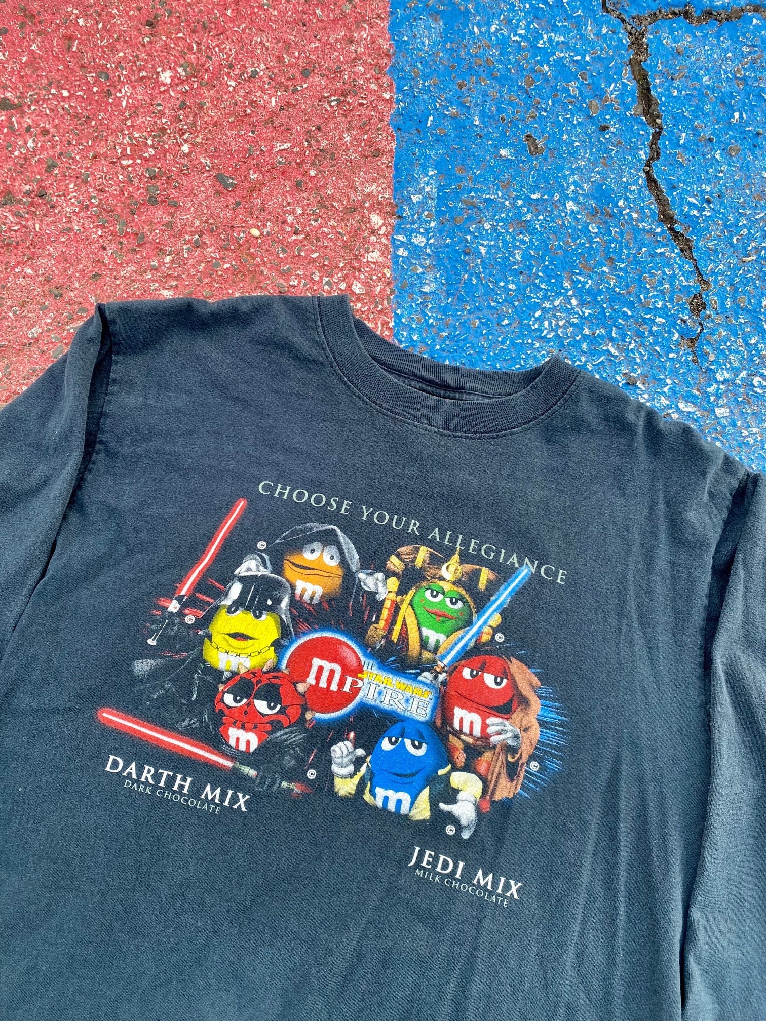 M&M's STARWARS Tシャツ Vintage 2000s Star Wars M&ms Chocolate Movie Candy Mpire Darth