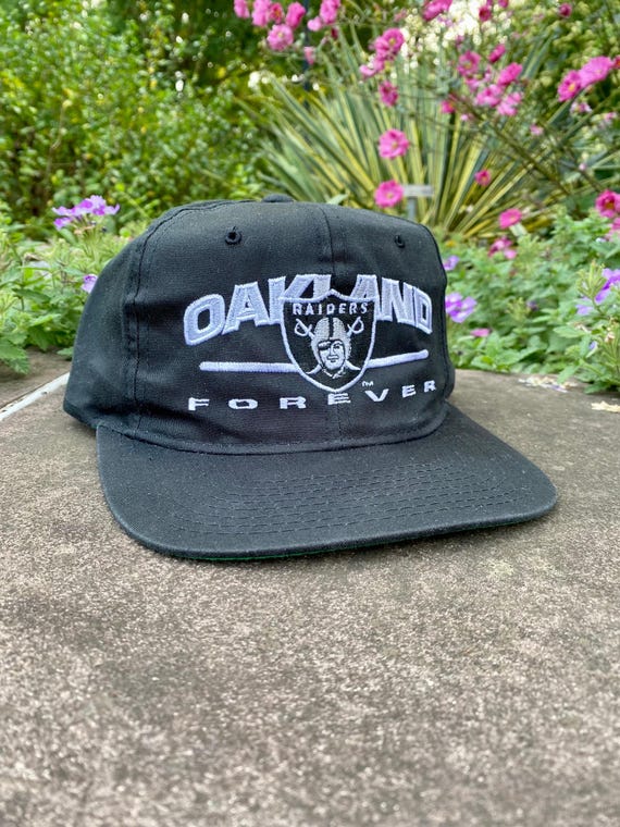 Vintage 90s Oakland LA Vegas Raiders Logo Athletic Logo 7 Snapback Hat Cap