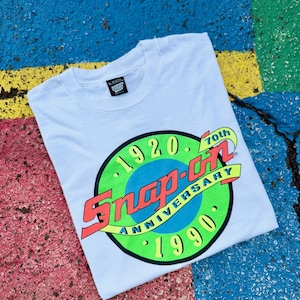 Vintage 1990 Snap On Tools 70th Anniversary Logo Cars Automobiles Racing Mechanics Graphic Shirt USA Size Large